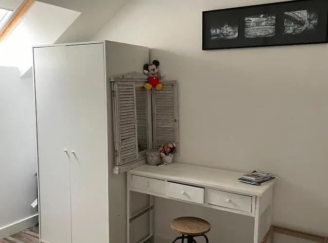 D Hôte Séjour chez l'habitant *